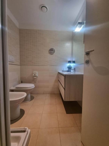 Bathroom 4, Affittacamere e Ristorante Ariete, Pisa