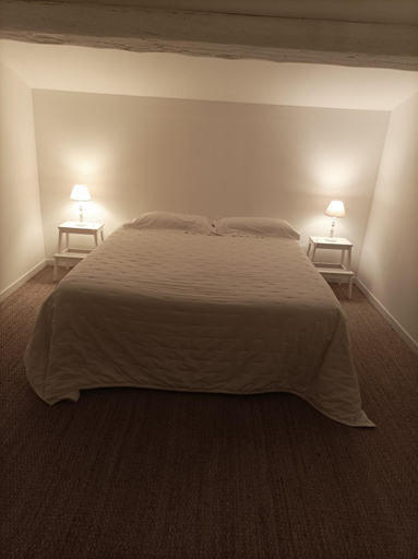Bedroom 2, Les 3 Platanes, Aude