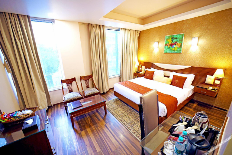 Bedroom 2, The Red Velvet Hotel Samarpan, Patna