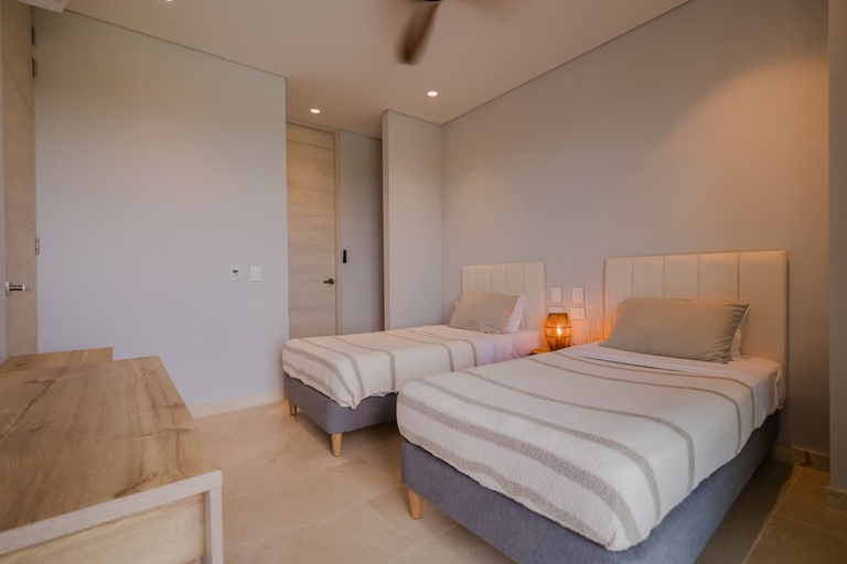 Room 5, 2br 5 Guests Private Balcony and Shared Pool, Cartagena de Indias