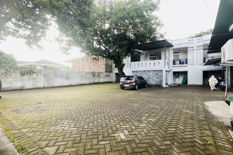 Parking 3, OYO 95134 Guest House Bonto Sunggu, Makassar