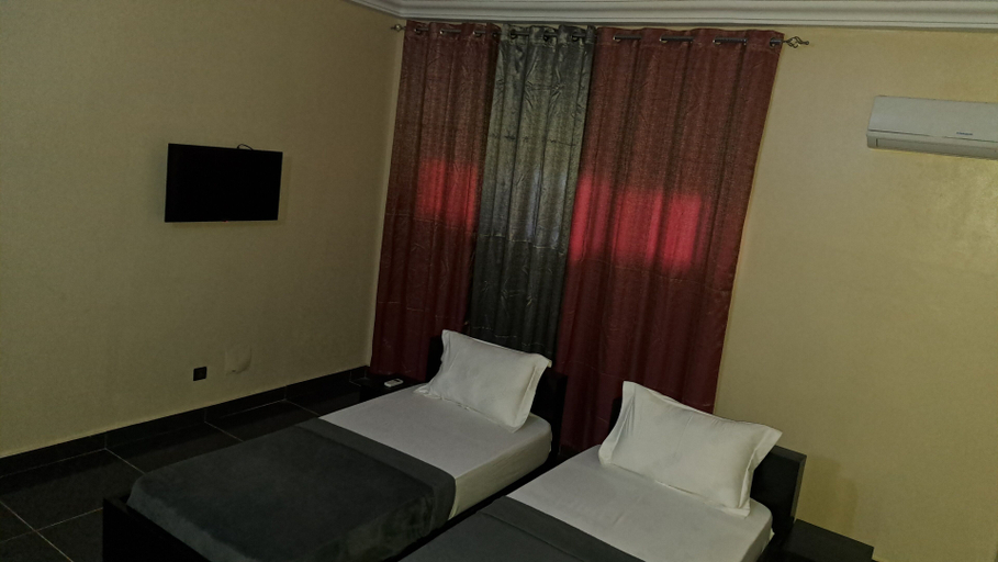 Bedroom 2, Royal Blue Apartments, Golfe (incl Lomé)