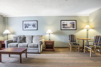 Others 5, HFX Airport Hotel, Halifax