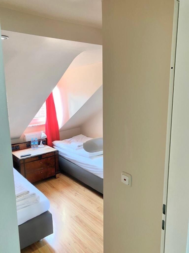Bedroom 2, Hotel Franken an der Messe, Frankfurt am Main