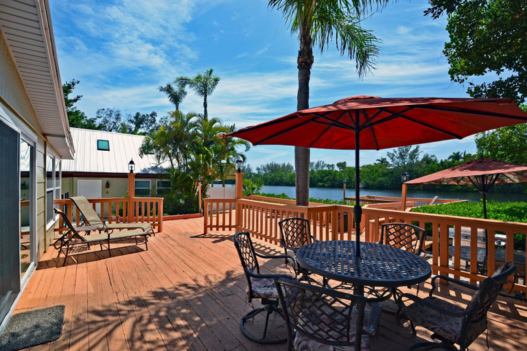Primary image, Siesta Heron 7, Sarasota