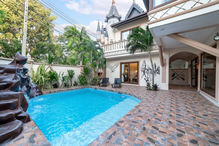 Sport & Beauty 2, POTTERLAND Luxury Pool Villa Pattaya WalkingStreet, Pattaya