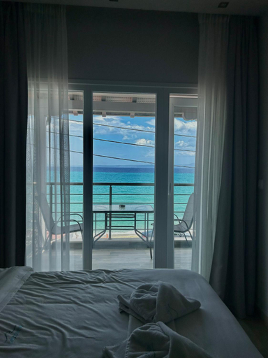 Bedroom 1, Horizon, Central Macedonia