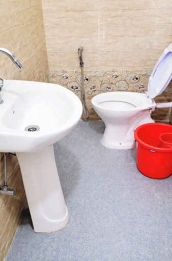 Bathroom, Hotel Kaafal Homestay Mussoorie, Dehradun