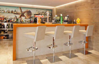 Food & Drinks 2, Ipanema Park, Baleares