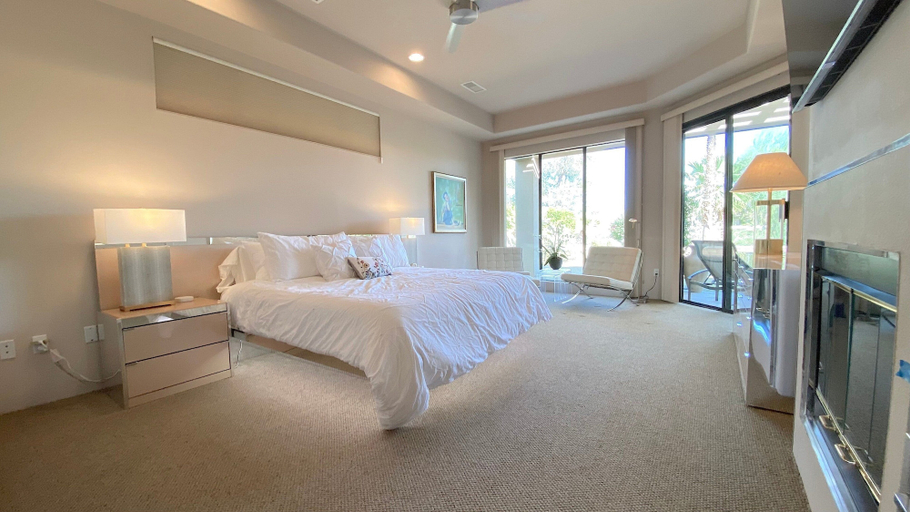 Interior 5, Double Eagle, Riverside