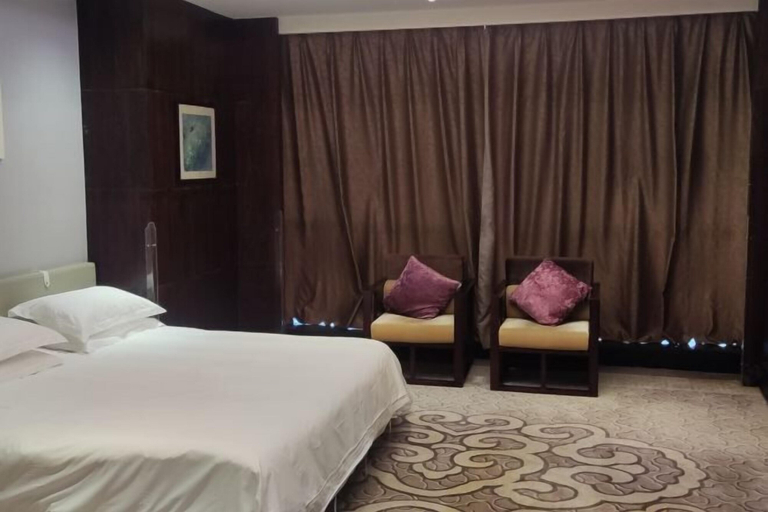 Bedroom 3, Shexian Hotel, Huangshan