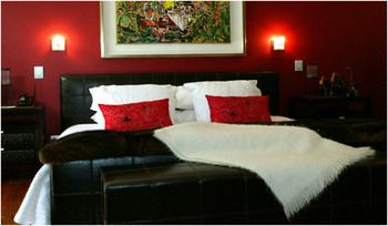 Guestroom 2, Songbirds Rainforest Retreat, Tamborine Mountain