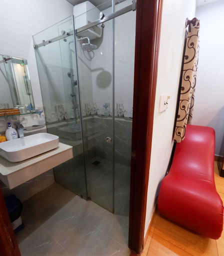 Bathroom 4, Cozy Hotel HCM, District 1