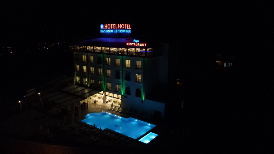 Others 4, Yason Blue Hotel, Perşembe