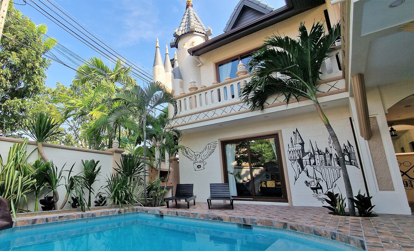 Exterior & Views 1, POTTERLAND Luxury Pool Villa Pattaya WalkingStreet, Pattaya