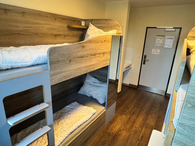 Bedroom 2, Jugendherberge Hamburg Auf dem Stintfang, Hamburg