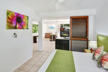 Others 5, The Reef Retreat, Cairns