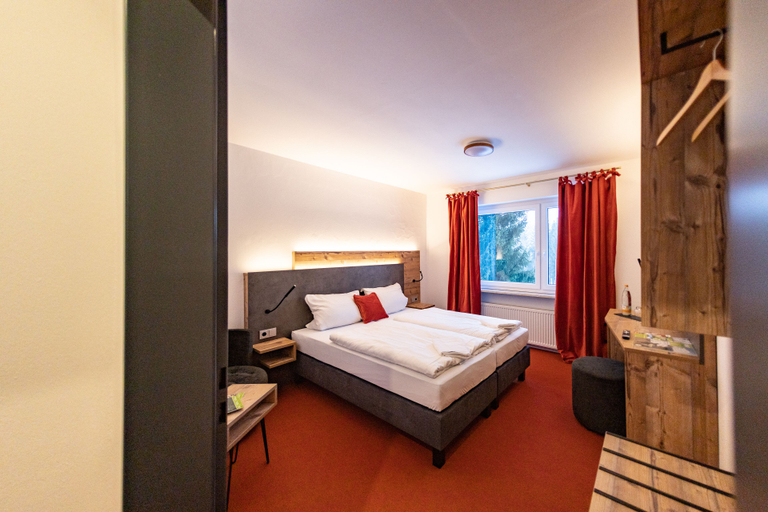 Bedroom 3, Hotel am Ochsenkopf, Bayreuth