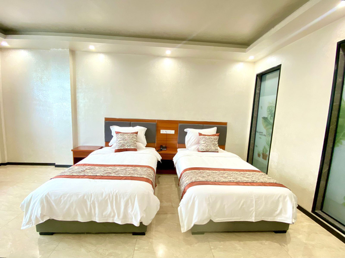 Others 5, Bi An Hotel, Vientiane