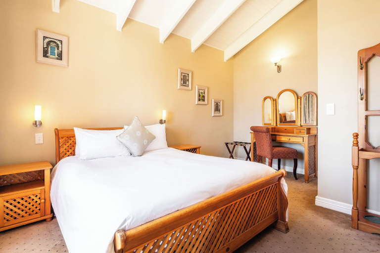Bedroom 3, Burning Shore Hotel, Walvisbay Rural