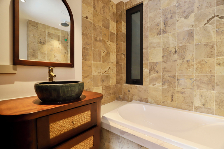 Bathroom 5, メゾン ニャー 17 トン タット ティエップ, Hoàn Kiếm