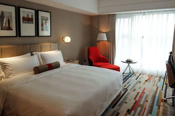 Others 3, Your Moving Hotel, Chengdu
