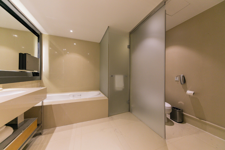 Bathroom 4, Mercure Beijing Chang An West, Beijing