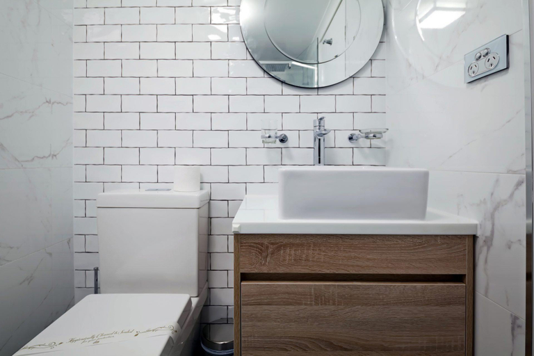 Bathroom 4, 3-Bedroom Apartment -Bay Parklands, Unit 27, Port Stephens