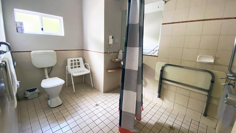 Bathroom 2, Higgins Lane Motel, Augusta-Margaret River