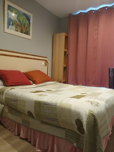 Bedroom 4, Hôtel Azur, Paris