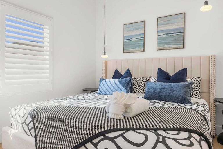 Interior 2, @ Marbella Lane - Cityside Haven w/ Touch of Charm, Los Angeles