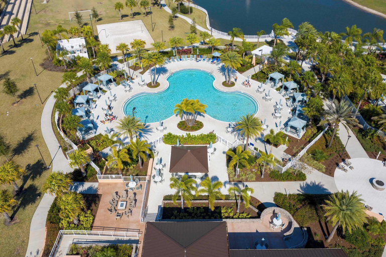 Outdoor pool 5, Chic 4BR With Pool, Game Room & Mickey Rooms, Osceola