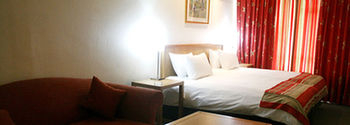Others 5, River City Inn, Siyanda