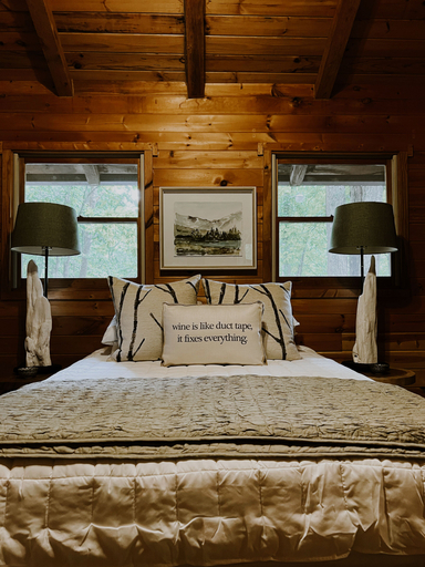 Others 5, Sylvan Valley Lodge & Cellars, White