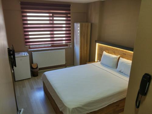 Others 3, ONKA OTEL, Merkez
