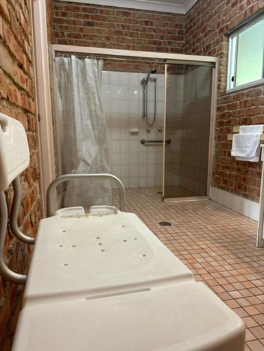 Bathroom 3, Gloucester Country Lodge Motel, Gloucester