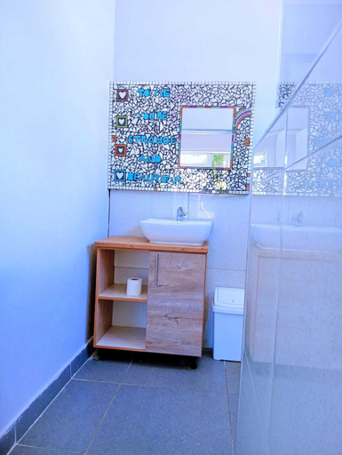 Bathroom 4, Steps Guest House, Nelson Mandela Bay