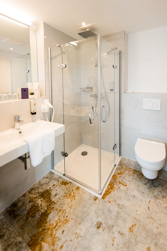 Bathroom 5, HAIMHAUSERS Hotel Garni, Dachau