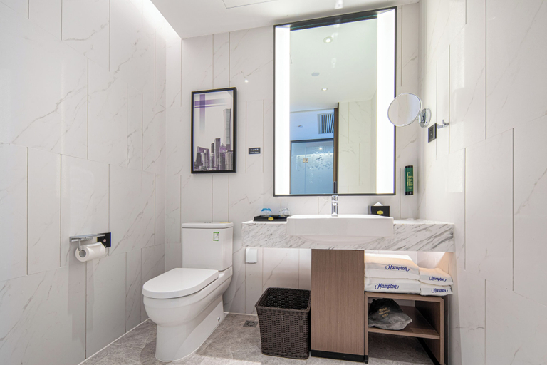 Bathroom 5, Hampton by Hilton Beijing Wangjing, Beijing