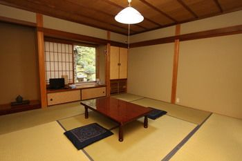 Others 5, Saimonin, Kōya