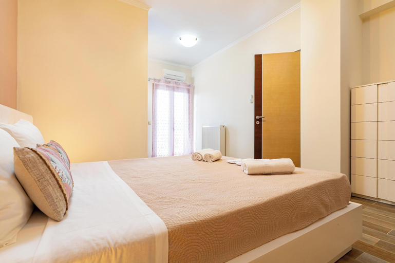 Room 4, Golden Coast Residences, Crete