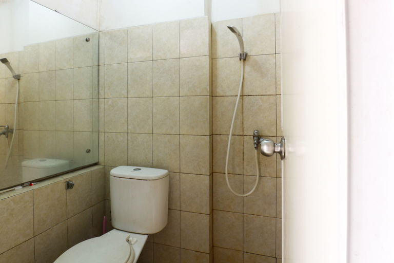 Bathroom 3, Sartika Apartment Margonda Residence 2, Depok