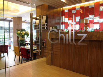 Food & Drinks 5, Novotel Living Bangkok Sukhumvit Legacy, Wattana