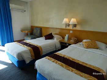 Others 4, Aloha Hotel, Manila City