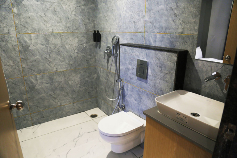 Bathroom 3, Roots Luxury Suits & Banquets, Bangalore