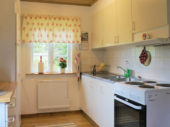 Others 5, 6 Person Holiday Home in Asarp, Falköping