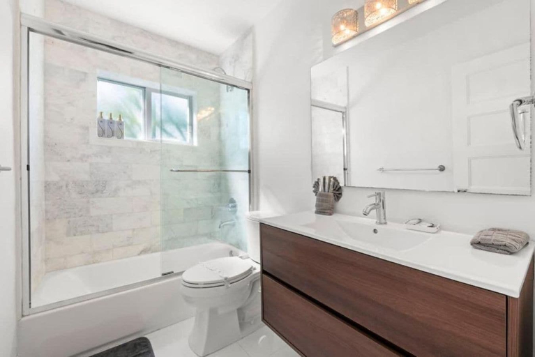 Bathroom 2, Casa Oasis by Glam Homes, Miami-Dade