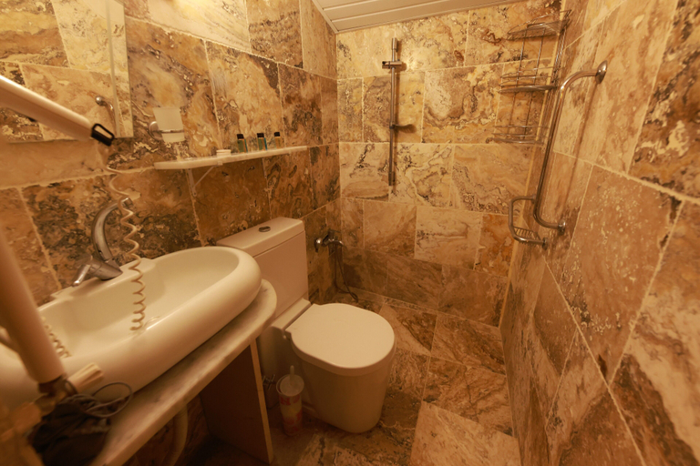Bathroom 5, Mommy's Cave Home, Nevşehir