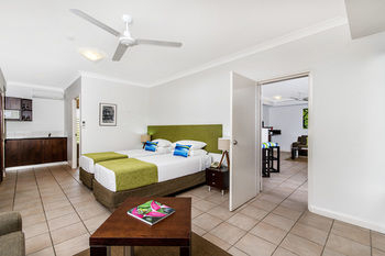 Others 3, The Reef Retreat, Cairns
