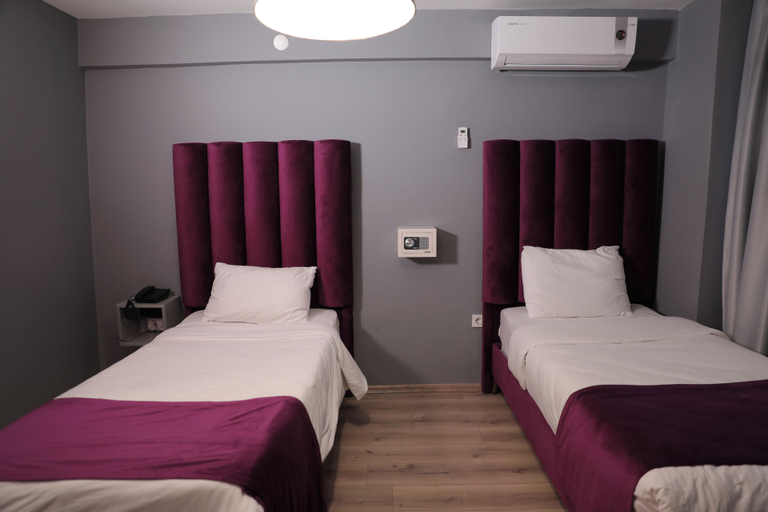 Bedroom 4, La Fortuna Taksim Hotel, Beyoğlu